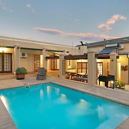 Ferienwohnung J'S Audacious Living Montagu Self Catering Exterior foto