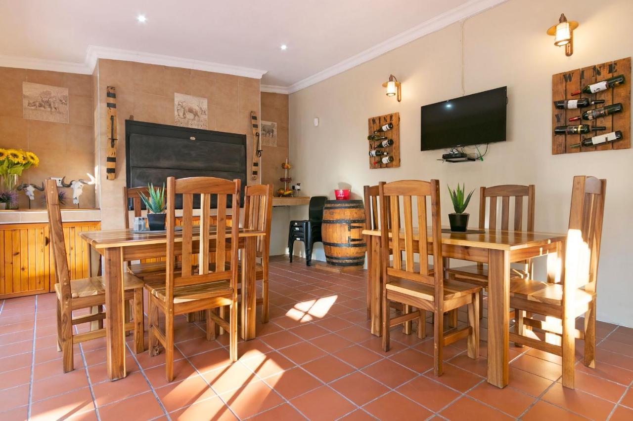 Ferienwohnung J'S Audacious Living Montagu Self Catering Exterior foto